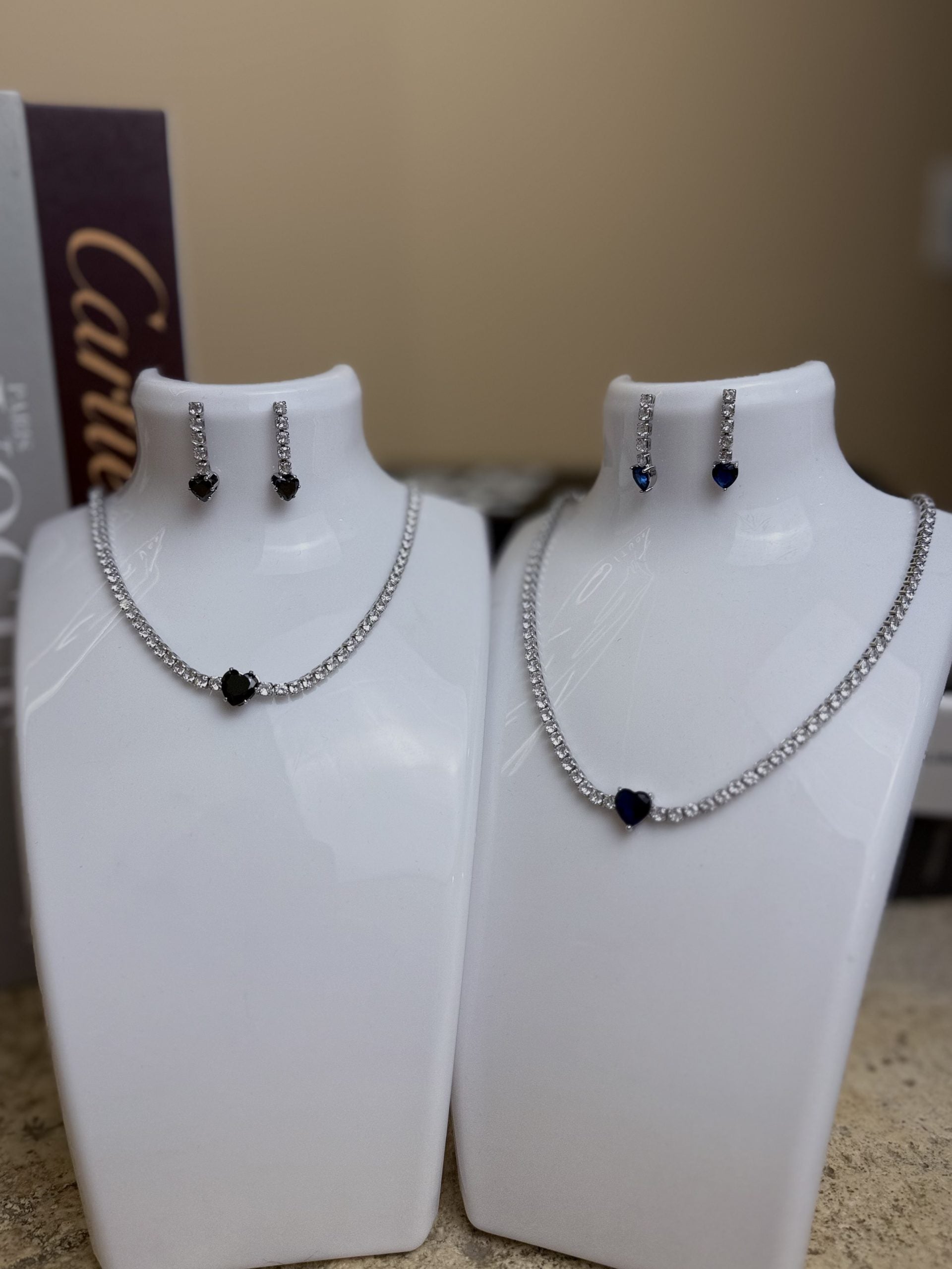 Set Kaylie (orecchini+collana)