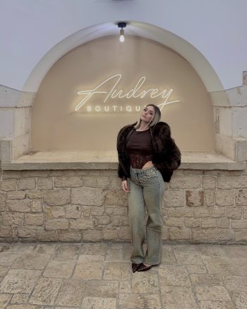 body urban lace brown